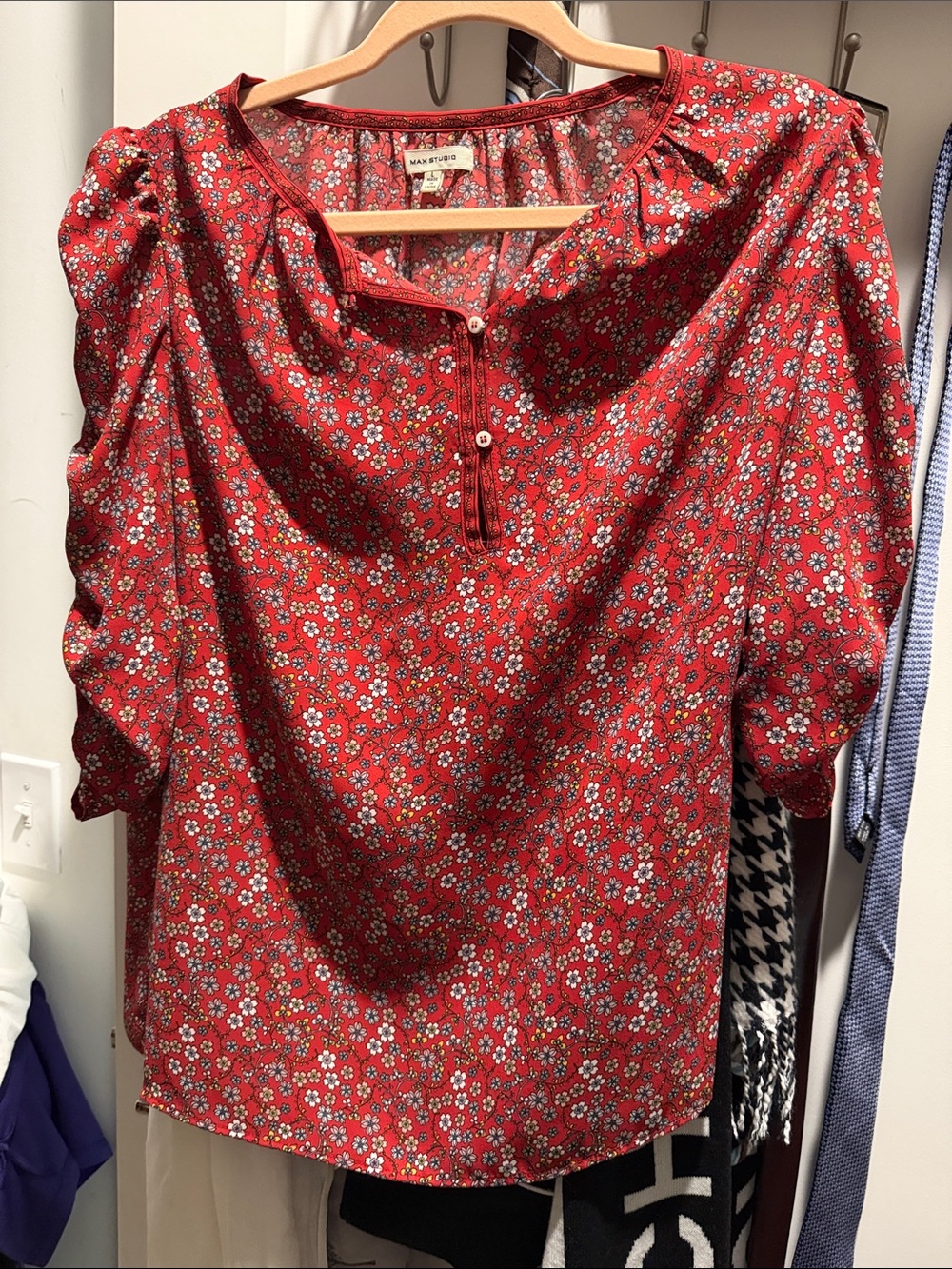 Madewell Red Floral Puff-Sleeve Henley Blouse